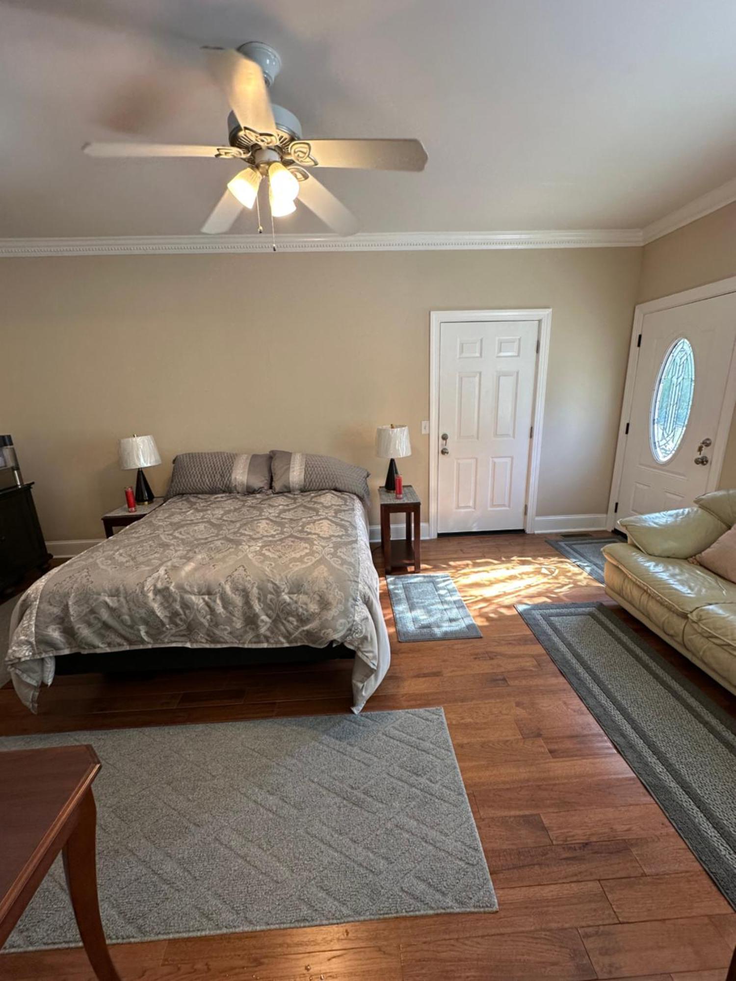 Moorefield Suites Greensboro East McLeansville Exterior foto
